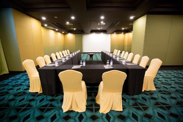 Mudzaffar Hotel Melaka (Bukit Katil)